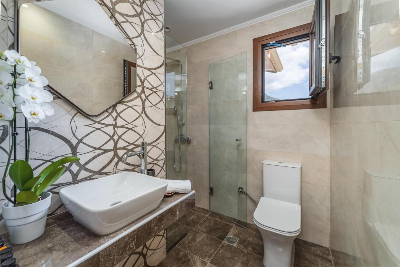 Vincenzo Suites นีดรี ภายนอก รูปภาพ
