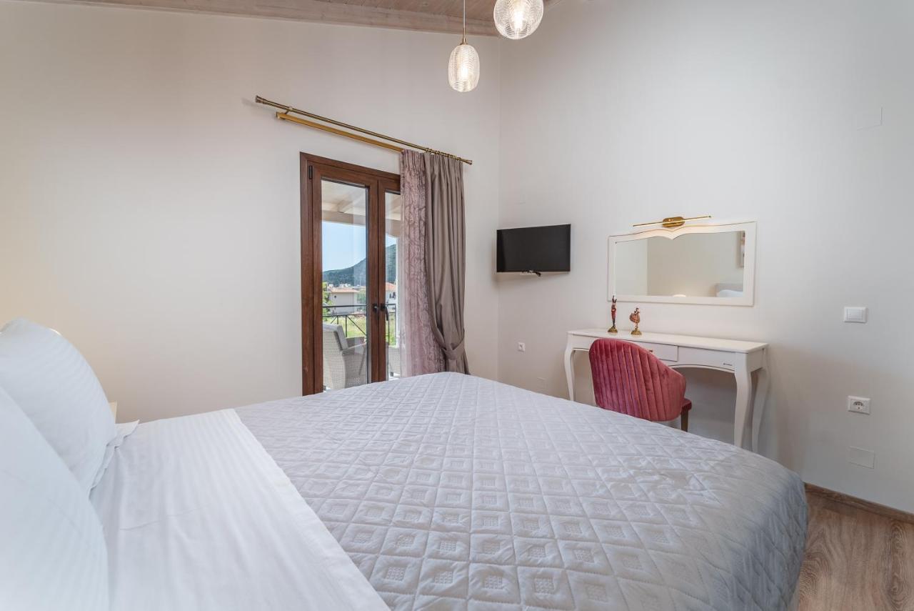 Vincenzo Suites นีดรี ภายนอก รูปภาพ