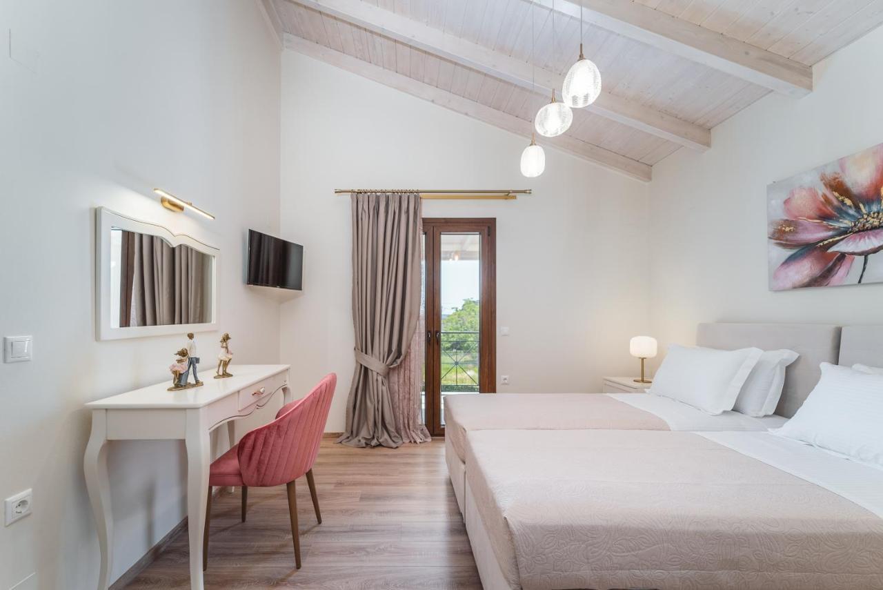 Vincenzo Suites นีดรี ภายนอก รูปภาพ